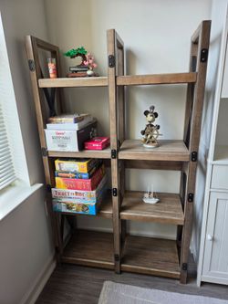 Bookshelf