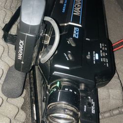 MAGNAVOX MOVIE MAKER VINTAGE VHS CAMCORDER