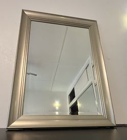 Large Elegant Mirror (Read Description)