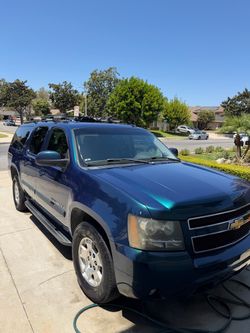 2007 Chevy Suburban LS