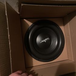 2 12” subwoofer speakers 