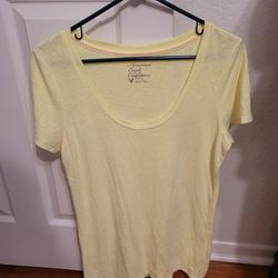 American Eagle Yellow Short Sleeved Top Size XL 