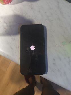 iPhone 16e