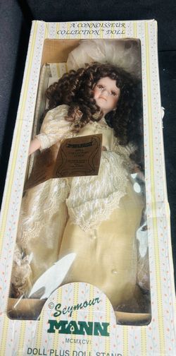 Porcelain Beautiful Collecter’s Doll