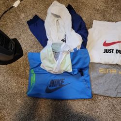 Nike YOUTH M CLOTHING 