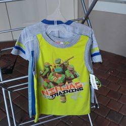 BRAND NEW...BOYS SIZE 5/6 NINJA TURTLES THREE-PIECE SHORTS OUTFIT 
