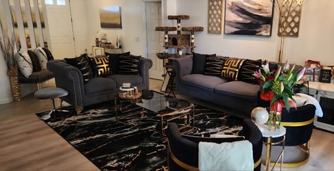 Chesterfield-Style Sofa & Loveseat Set