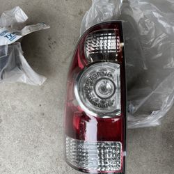 2nd Gen Toyota Tacoma Oem Tailights