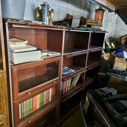 Bookshelve