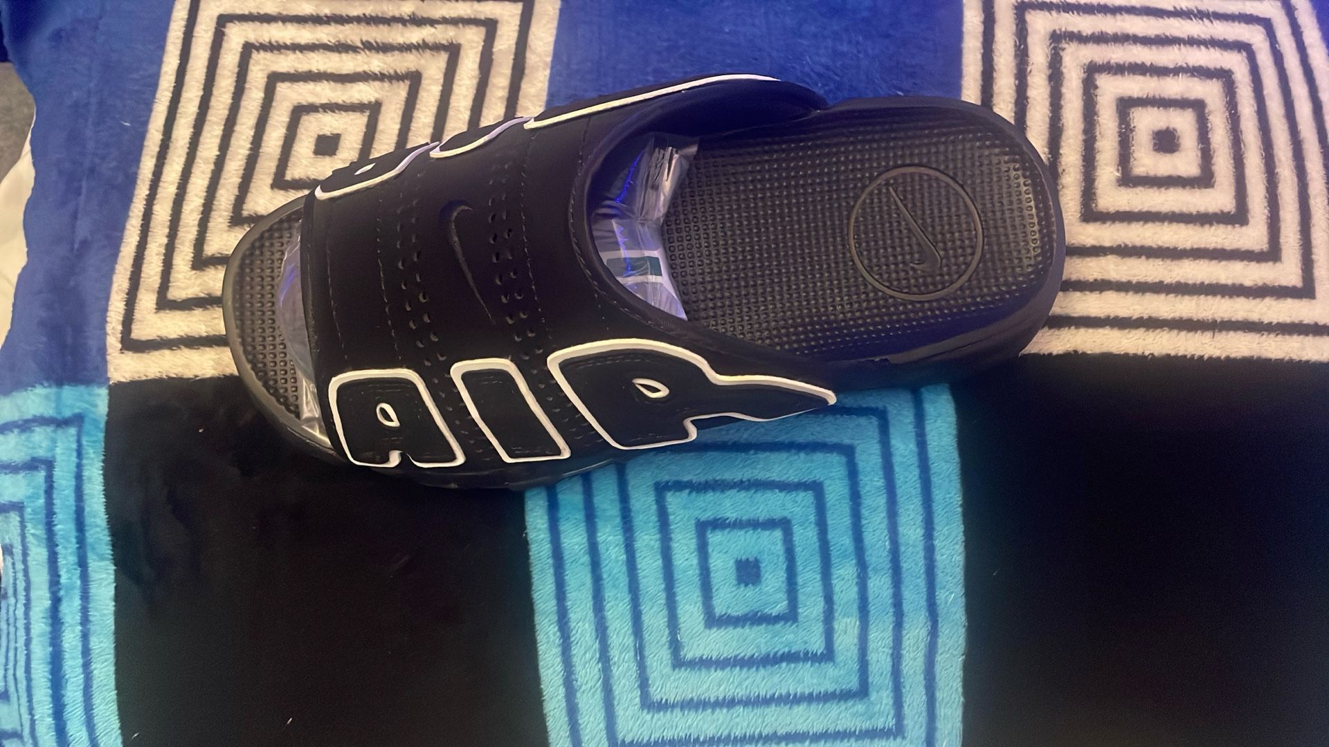 Nike Air More Uptempo Slide 'Black - Grey Sole'