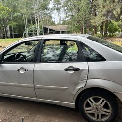 2000 Ford Focus 
