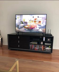 Modern, Media Console