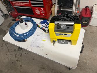 Pressure washer and accessories