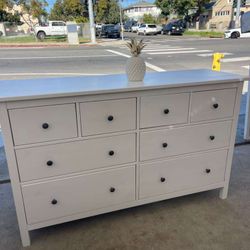 8 drawer dresser