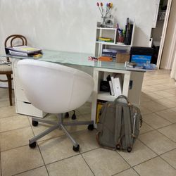 Desk + White Rolling Chair 