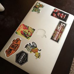 Apple MacBook (11 Inches) 