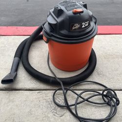 Armor All 2.5 Gallon 2 Peak HP Wet and Dry Vacuum