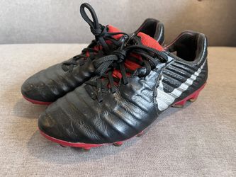 Nike Tiempo Legend Elite Youth Soccer Cleats Size 4