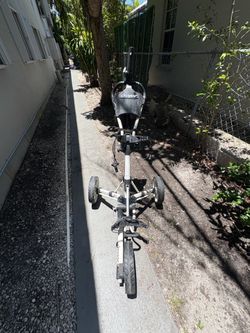 Clicgear 3-Wheel Golf Push Cart – Great Condition