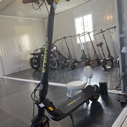 Exquisite electric scooter