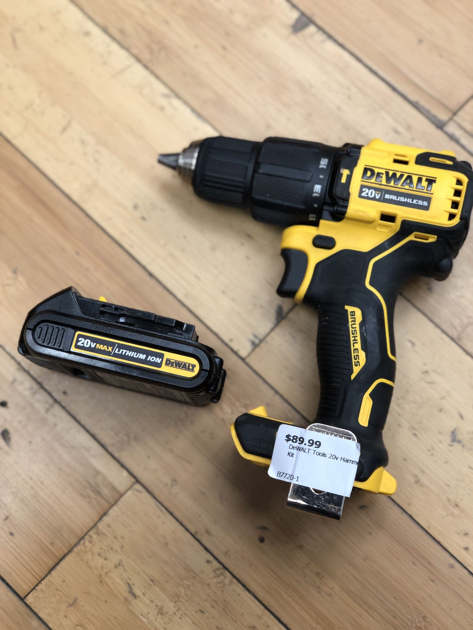 Dewalt 20v Hammer Drill w/Battery
