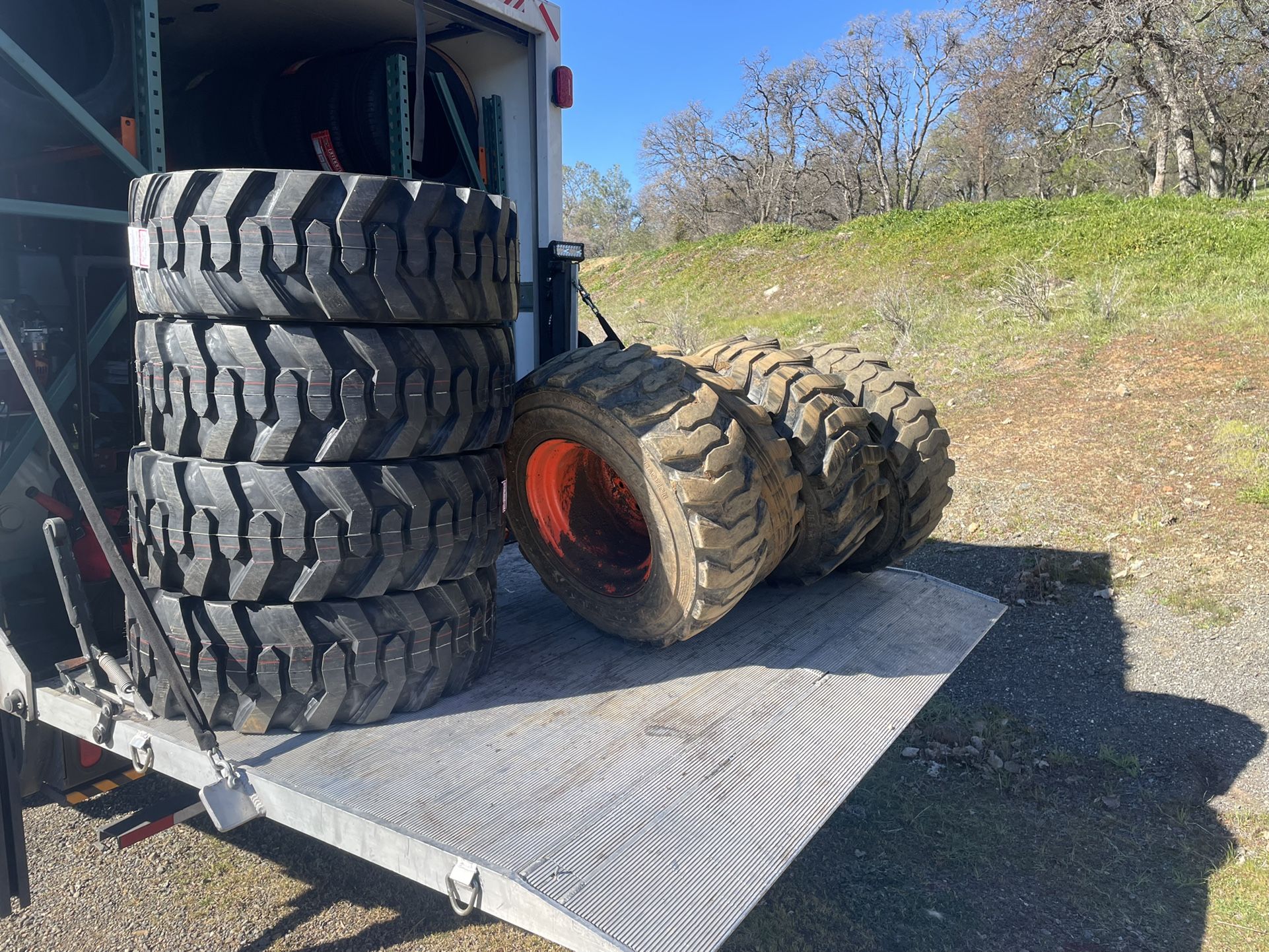 Bobcat Tires 12-16.5
