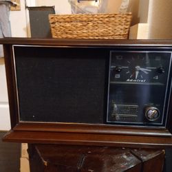 Vintage 1960s Admiral Radio 