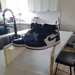 Jordan 1 Royal Blue 