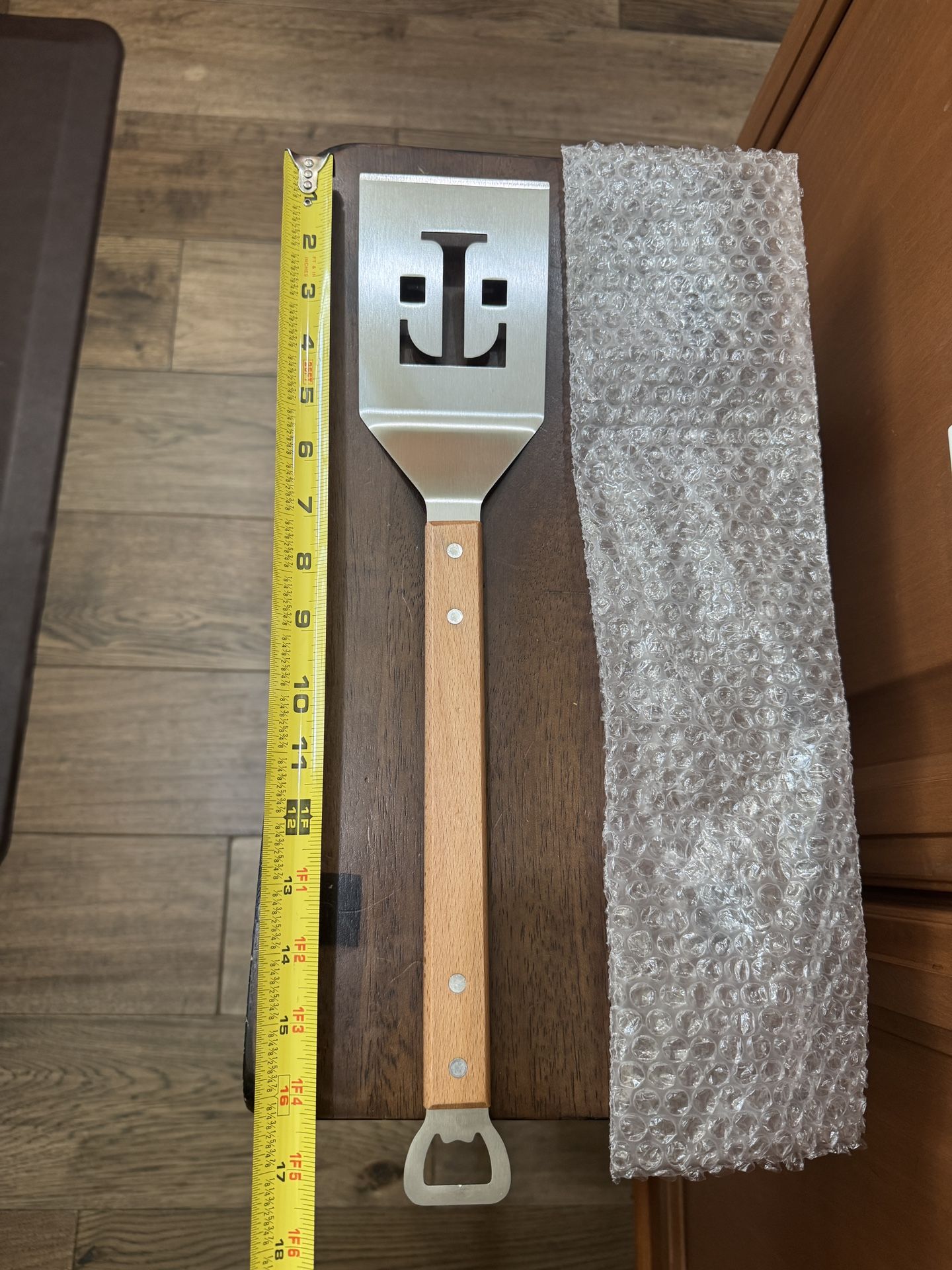 Grill Hamburger Spatula Stainless Wooden Handle 