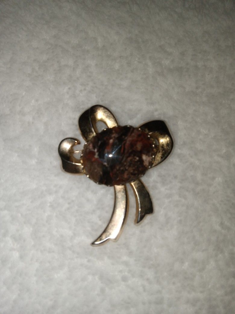 Vintage Bow Brooch