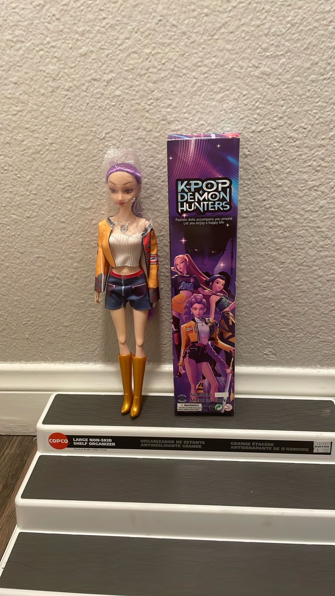 Leader of K-POP DEMON HUNTERS the official12.5-inch Rumi doll w/box ...