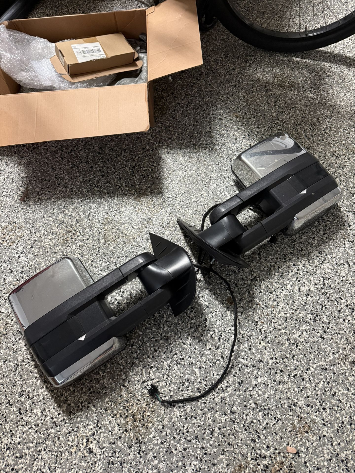 2007-2013 GMC/Chevy Silverado Sierra Chrome Tow Mirrors