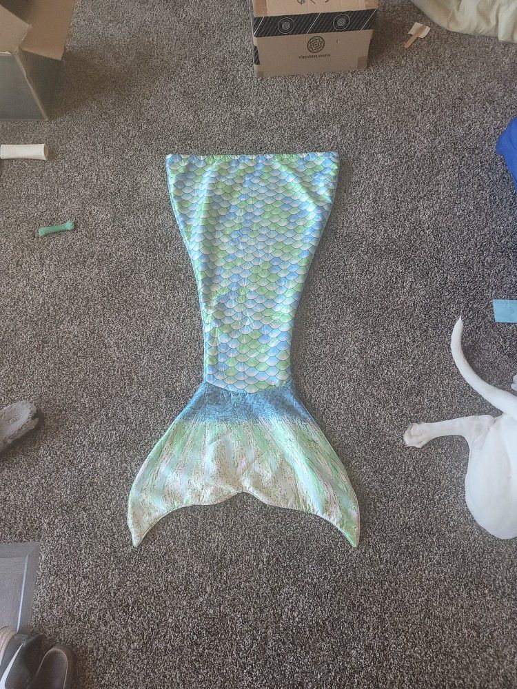 Children's Mermaid Tail Blanket 