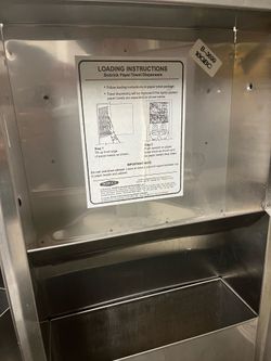Dispensary de toallas de papal con basurero de acero inoxidable
