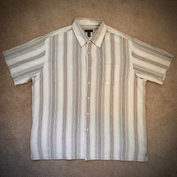 (#182) Men’s Van Heusen Classic Fit Shirt