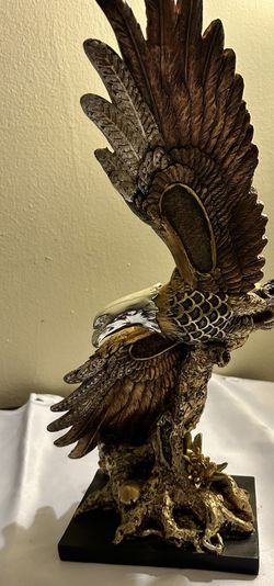Eagle With Wing Spread Figurine