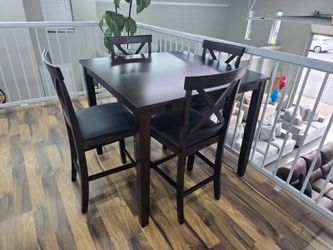 Dining Table Set