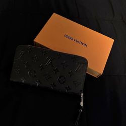 Louis Vuitton Black Wallet 