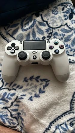PlayStation 4 controller