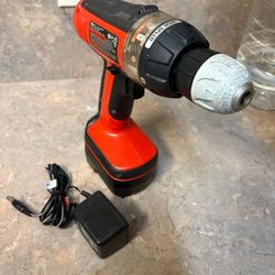🎯 Drill/ Taladro Black & Deker 12 V Include Charger & Battery👇