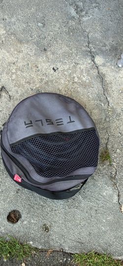 Tesla supercharger