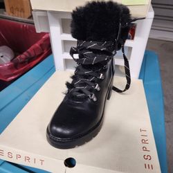 Esprits 9 Faux Fur Boots