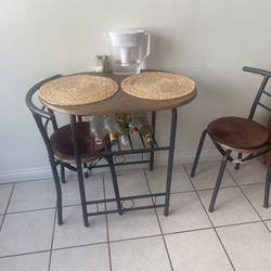 Dining Table Set for tight spaces