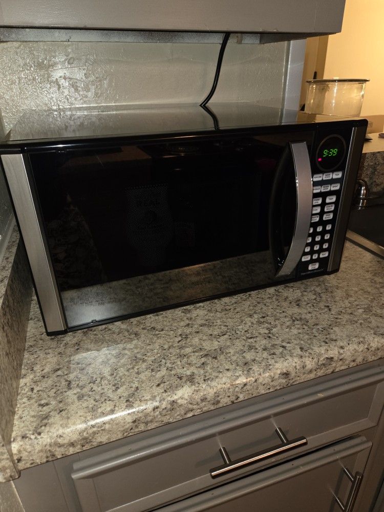 Hamilton Beach Microwave