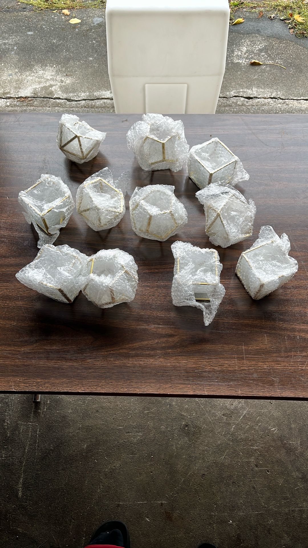 Geometric Center Pieces