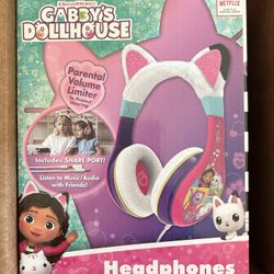 Gabby Cat Plug In Headphones 