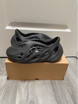 Yeezy adidas onyx