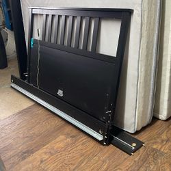 Queen Size Bed Set With Two Night Stands