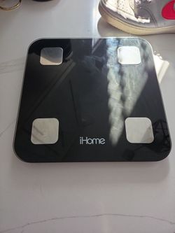 iHome Smart Bluetooth Digital Bathroom Scale - 14 Body Metrics