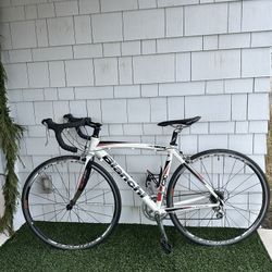 Bianchi ViaNirone7 Road Bike 